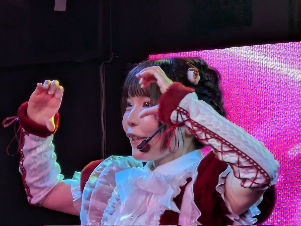 もかち、ミヤビくん、もタクの
皆さん、おはようございます☀
今日明日は、
『大学入学共通テスト』ですね📝
受験生もタクの皆さん、応援
してますよ🥰
今日も一日宜しくデス。
2025.12.25 BuzzLive赤坂
『もんのクリスマス2025』
⑤BIG LOVE💞〜完〜
#もんが可愛くてごめん
#アイドルのいる生活