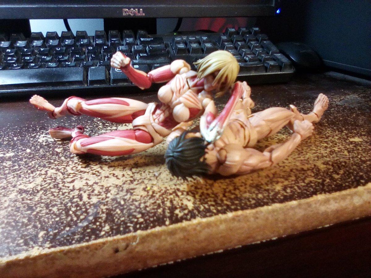 Ezilla82's tweet image. I got to say I find the Female Titan figure from Amazing Yamaguchi to be not too shabby. Even though she does look like something from Hellraiser.