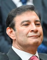 BogadoMayor's tweet photo. Casi 2.000.000.000 en salarios por año, entre él y su señora...
Pero las Escuelas se caen y no hay medicamentos en hospitales. El mismo quiere 40 mil millones de Gs. para construir baños  x letrinas.
Gobiernos de esta ANR https://t.co/FyBvTEME4D
