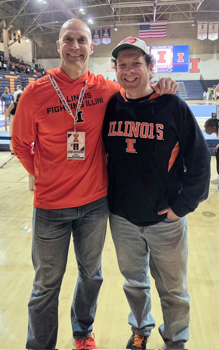 Strackman_APUSH's tweet image. Excited to watch @IlliniWGym. So great to meet @IlliniAD at the event &amp;amp; congratulate him on 10 years of amazing work. I appreciate the job he's doing, as do my two #Illini children. @itsdylan0630