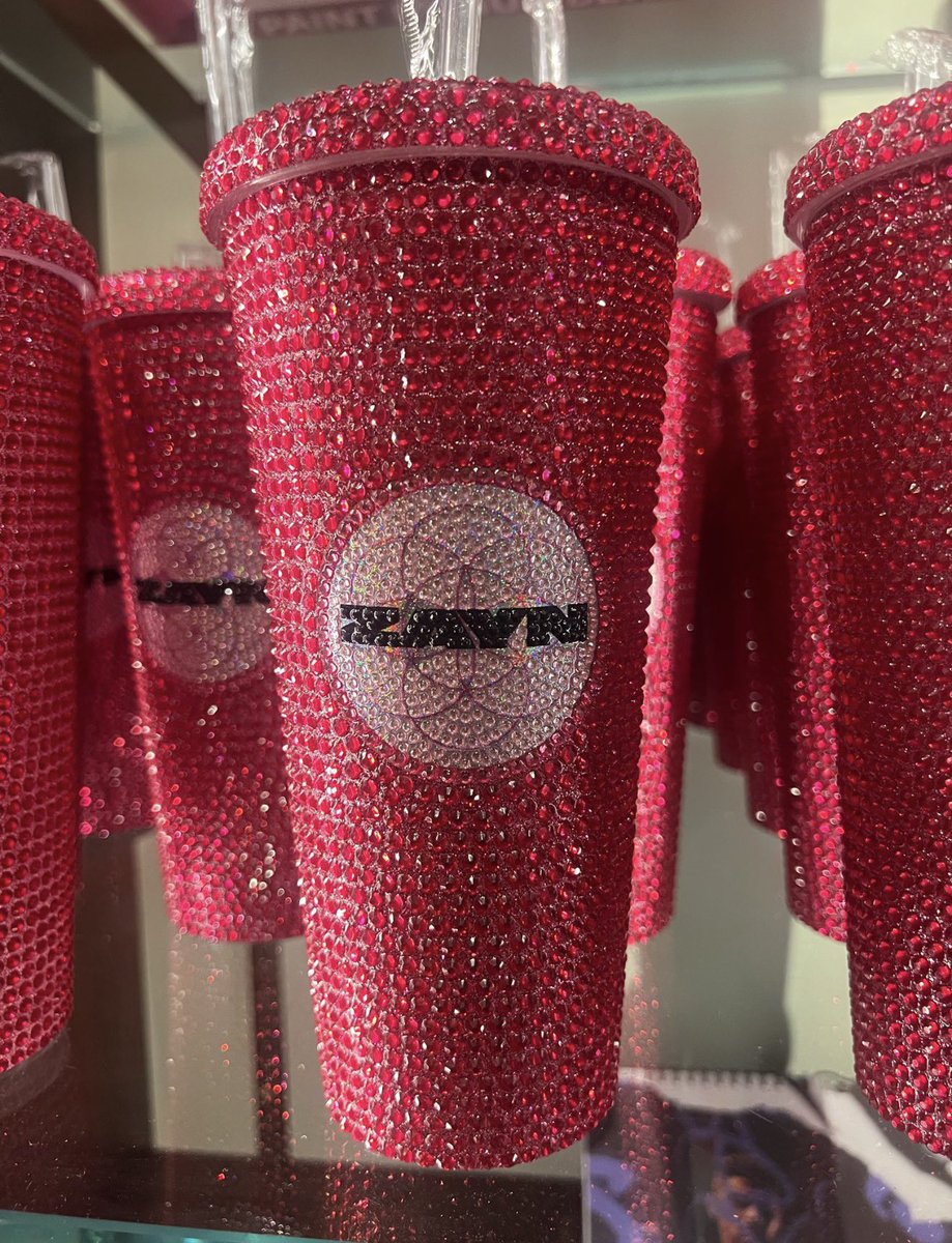 ZJMCRAVE's tweet image. IM OBSESSED OMG