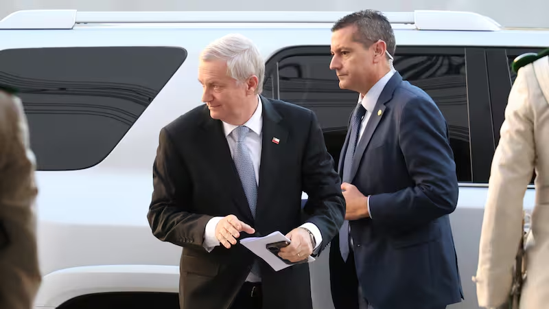 El martes y en horario prime: avanzan preparativos para la presentación del gabinete de José Antonio Kast latercera.com/politica/notic…