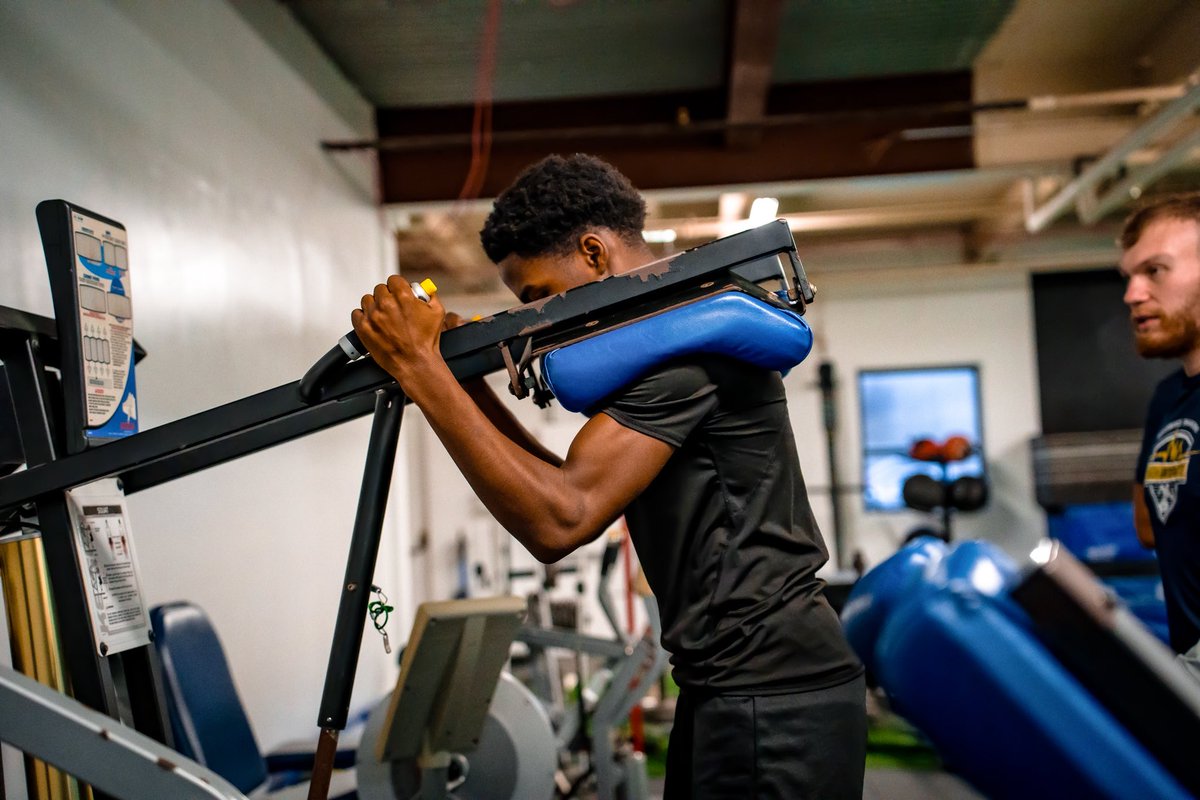 Arziel “Arzzy” Francis | Swiss Army tweet media