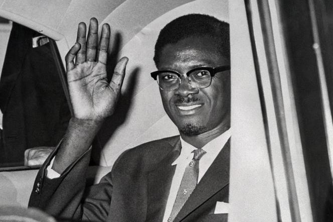 CerfiaFR's tweet image. 🇨🇩✋🏿FLASHBACK | Il y a 64 ans jour pour jour, Patrice Lumumba, ancien Premier ministre de la RD Congo, était assassiné. Il était torturé et ligoté avec 2 de ses partisans sous ordre du chef d’état-major de l’armée, Joseph-Désiré Mobutu, avec l’appui de pays occidentaux.