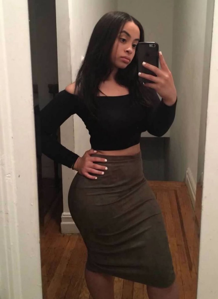 lilgummygoat's tweet image. Ice Spice (2016)