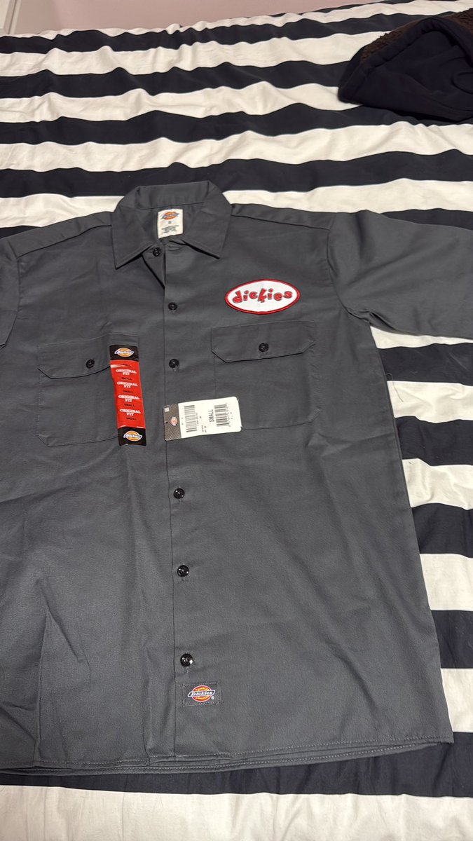 friskibitz's tweet image. locking my doors and windows tonight guys