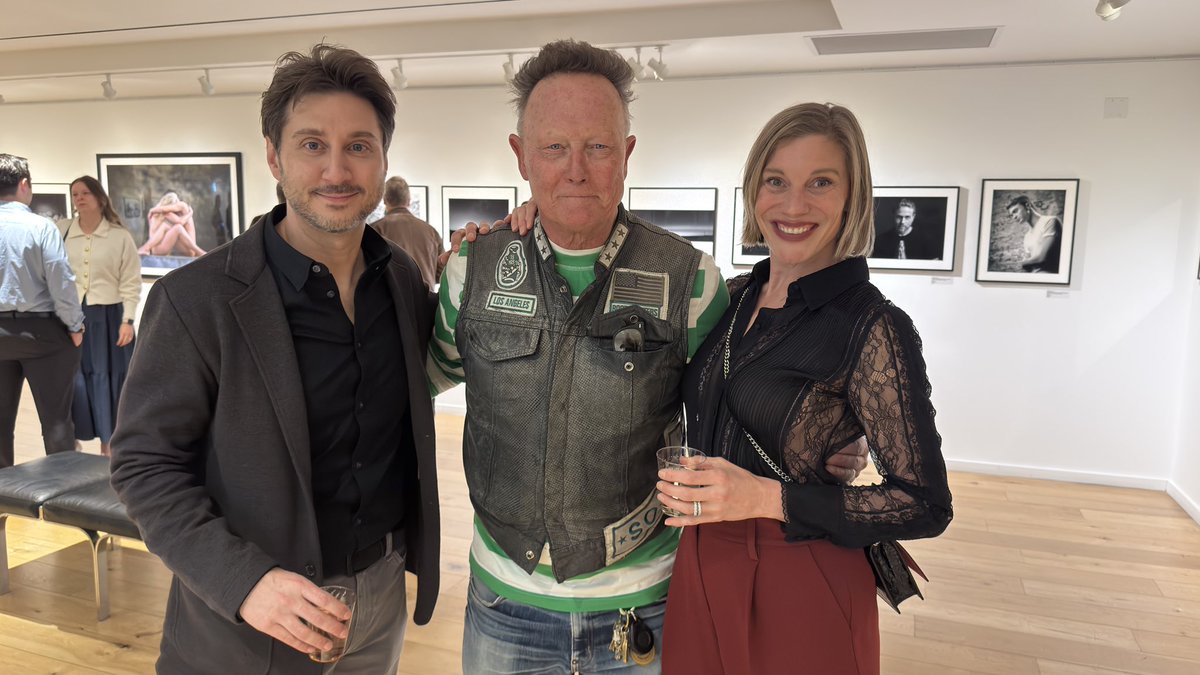 kateesackhoff's tweet image. Last night at the Leica Gallery for Denny’s Ilic and Billy Zane’s show was pure joy. So many friends I haven’t seen in way too long….and the work itself? Gorgeous. One of those nights that fills your cup. 🤍