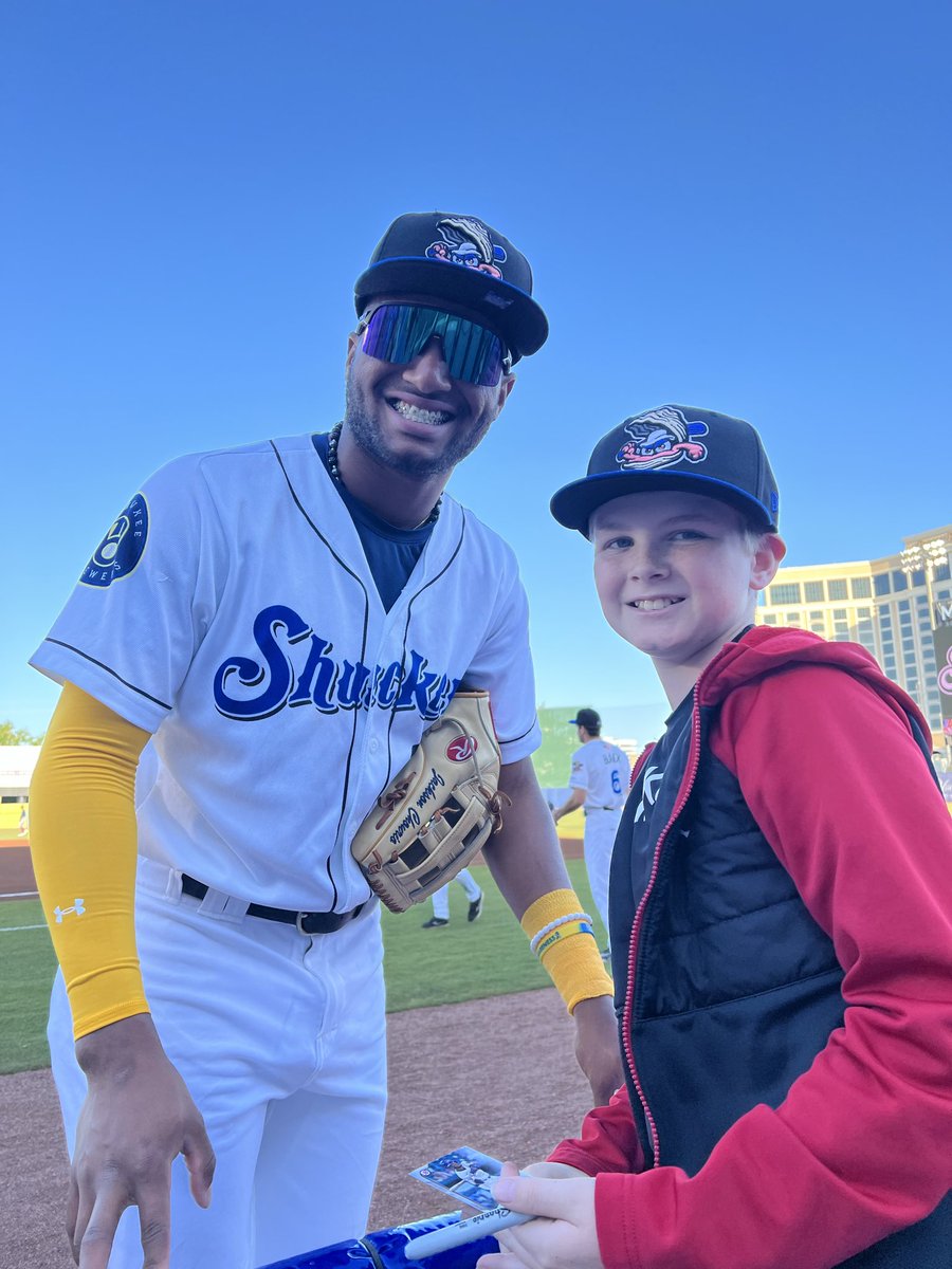 Ryan_Perdue21's tweet photo. @Brewers Big Brewers fan as we live near Biloxi Shuckers and attend several games!! https://t.co/mLtF1VEU02