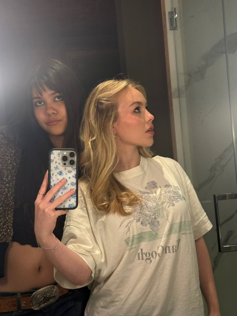 Anna Duboc tweet media