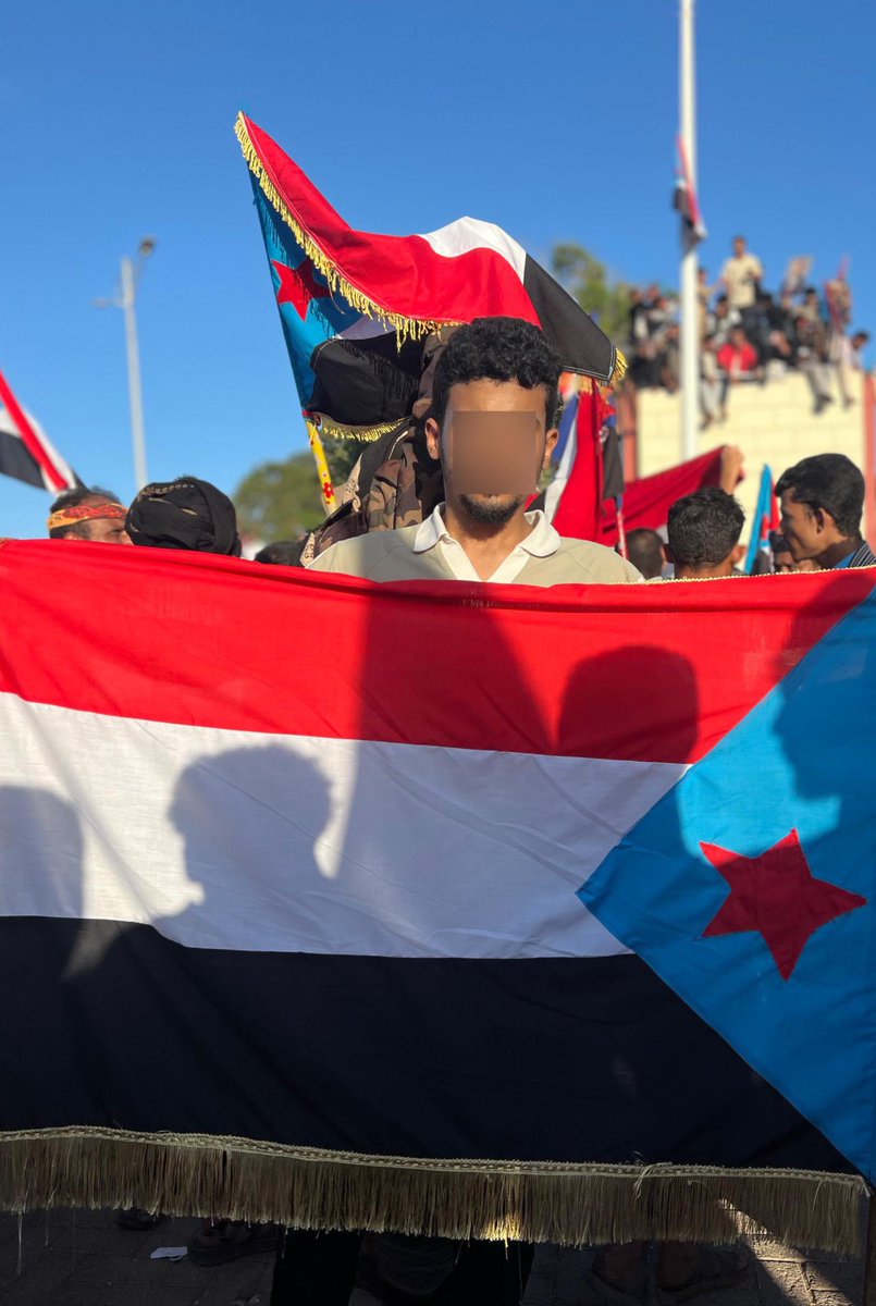 7afa_Alsadi's tweet photo. I am from southern Yemen, I demand my country before 1990, which is called the Arab South or the People's Democratic Yemen.
#South_Yemen https://t.co/5wijRwmCcb