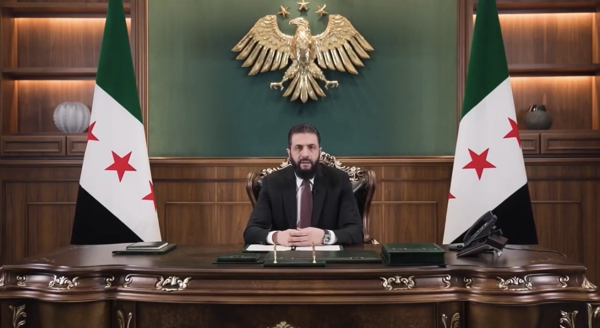 اللهم يا ربّ،
وفّق سيد أحمد الشرع لما تحب وترضى،
واجعله عونًا للحق، ونصيرًا للمظلوم،
وألهمه الحكمة في القول، والعدل في القرار،
واجعل ولايته رحمة على العباد،
واصرف عنه بطانة السوء، وقرّب إليه أهل الصدق والأمانة،
واحفظ سوريا وأهلها به، واجعل مستقبلها أمنًا وسلامًا وعدلًا.