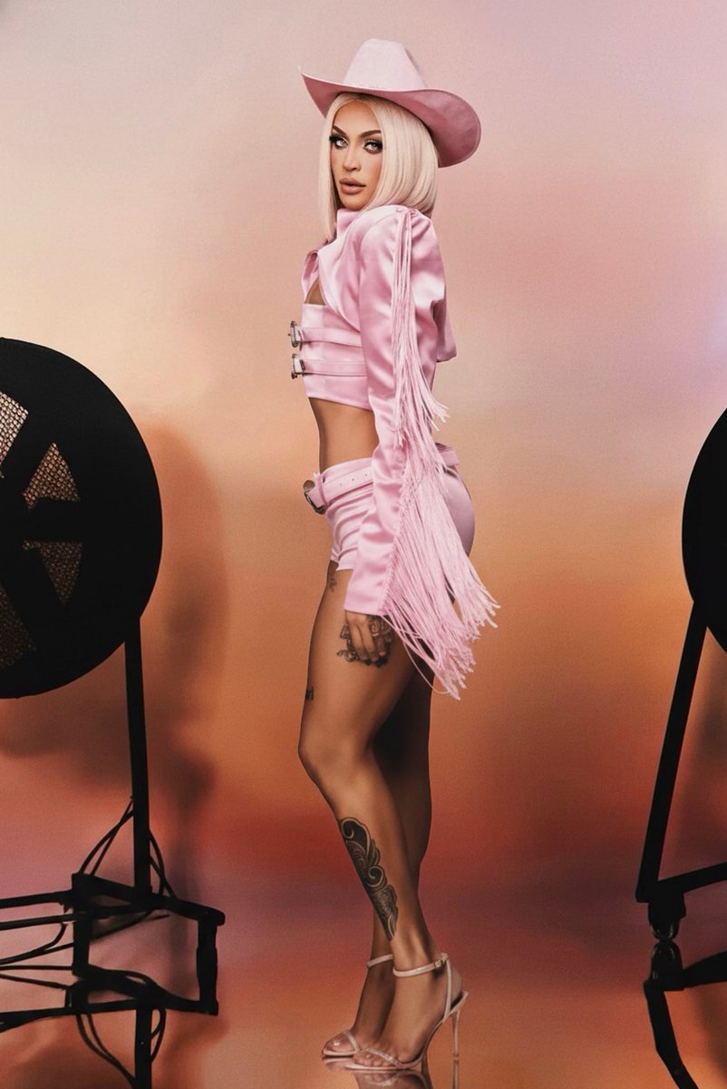 Pabllo Vittar’s albums releases 

2017- Vai Passar Mal 
2018- Não Para Não 
2019- 
2020- 111
2021- Batidão Tropical 
2022-
2023- Noitada 
2024- Batidão Tropical 2 
2025- 
2026-