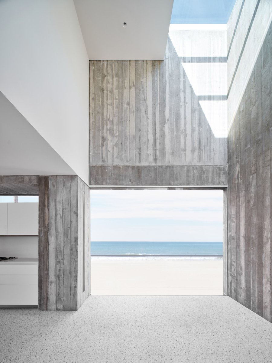 archinect's tweet photo. New Studio Snapshot: "We Operate on a Streamlined 35-Hour Work Week To Optimize Productivity and Work-Life Balance" — Archinect talks with Dan Brunn about running a small practice efficiently, work-life balance, and "purposeful modernism." #StudioSnapshot
https://t.co/MdNZyoIK0t https://t.co/EHo22FSEKC