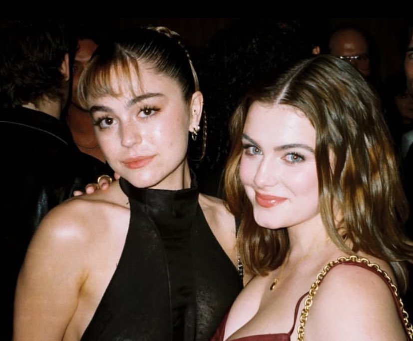 acervoffcampus's tweet image. HANNAH WELLS E ALLIE HAYES 🔥