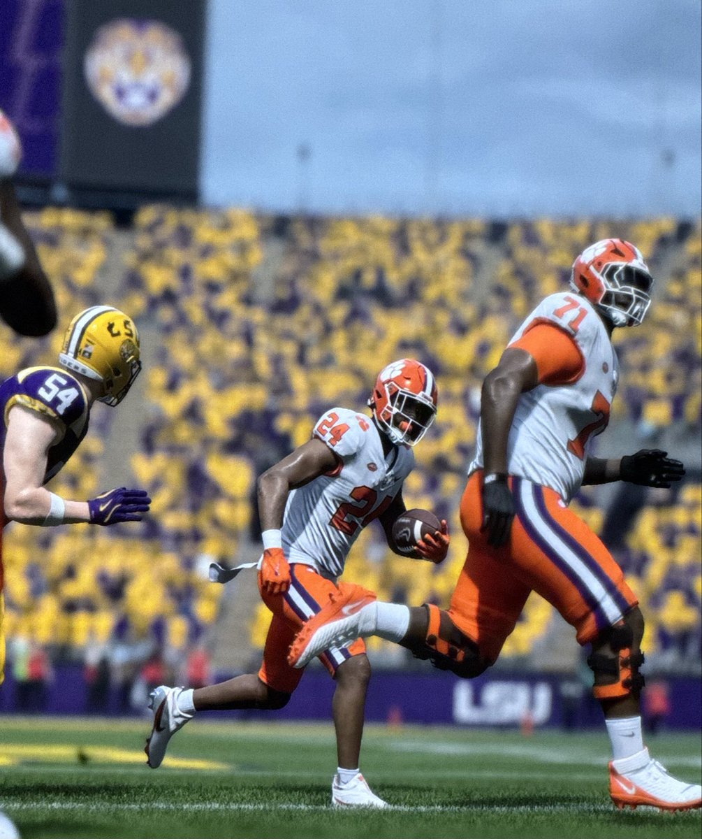 Clemson Tigers tweet media