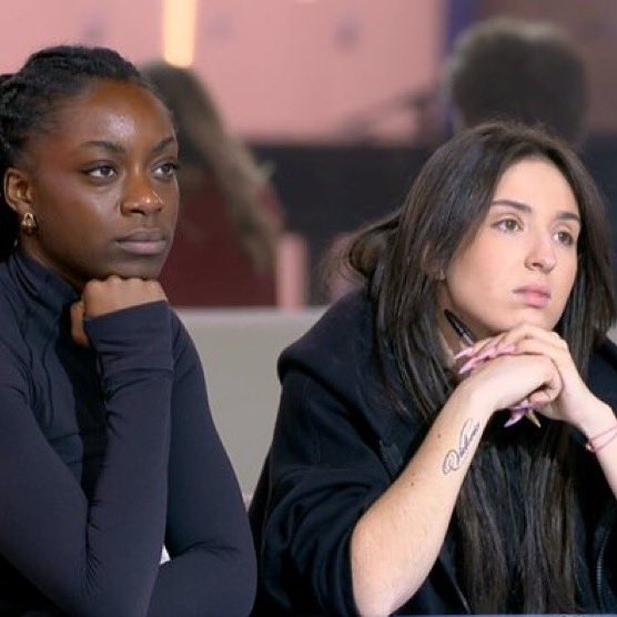 maebrn_'s tweet image. je ne rêve que de cette finale. 👑
(mes go and guys j’espère que vous votez 1 et 3!)  #StarAcademyLeLive