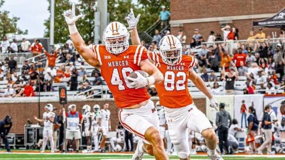 Very grateful to be offered by Mercer University!! <a href="/RecruitManatee/">Manatee Recruiting 🏆🏆🏆🏆🏆🏆</a> <a href="/CoachRoyston/">Dustin Royston</a>