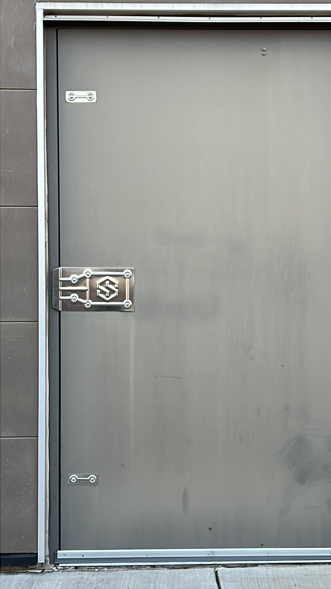 A middle school “s” in the wild. Presumedly used for actual function. What a Friday.