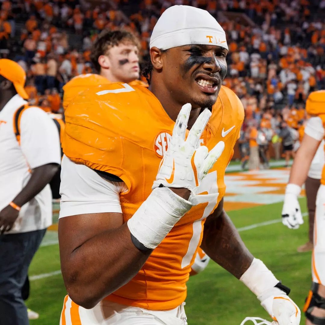 AllVolReport's tweet image. BREAKING: Tennessee LB Arion Carter has withdrawn his name from the NFL Draft and will enter the transfer portal.