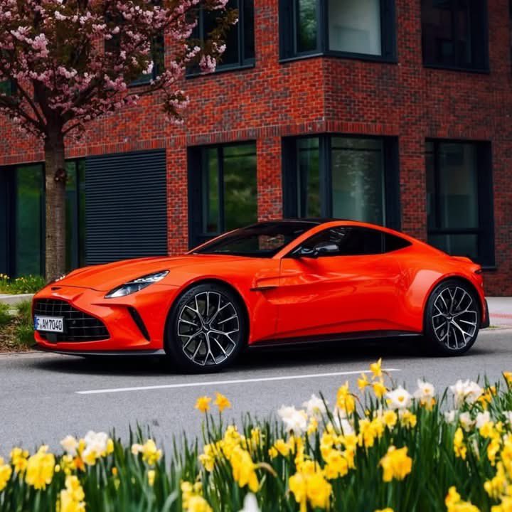 CarManToday's tweet image. As striking as it is iconic. Aston Martin Vantage.

An exciting, authentic and unadulterated sport. Timeless design reinterpreted with a contemporary perspective. A celebration of pure performance.

#AstonMartin #Vantage #V8 #Supercar