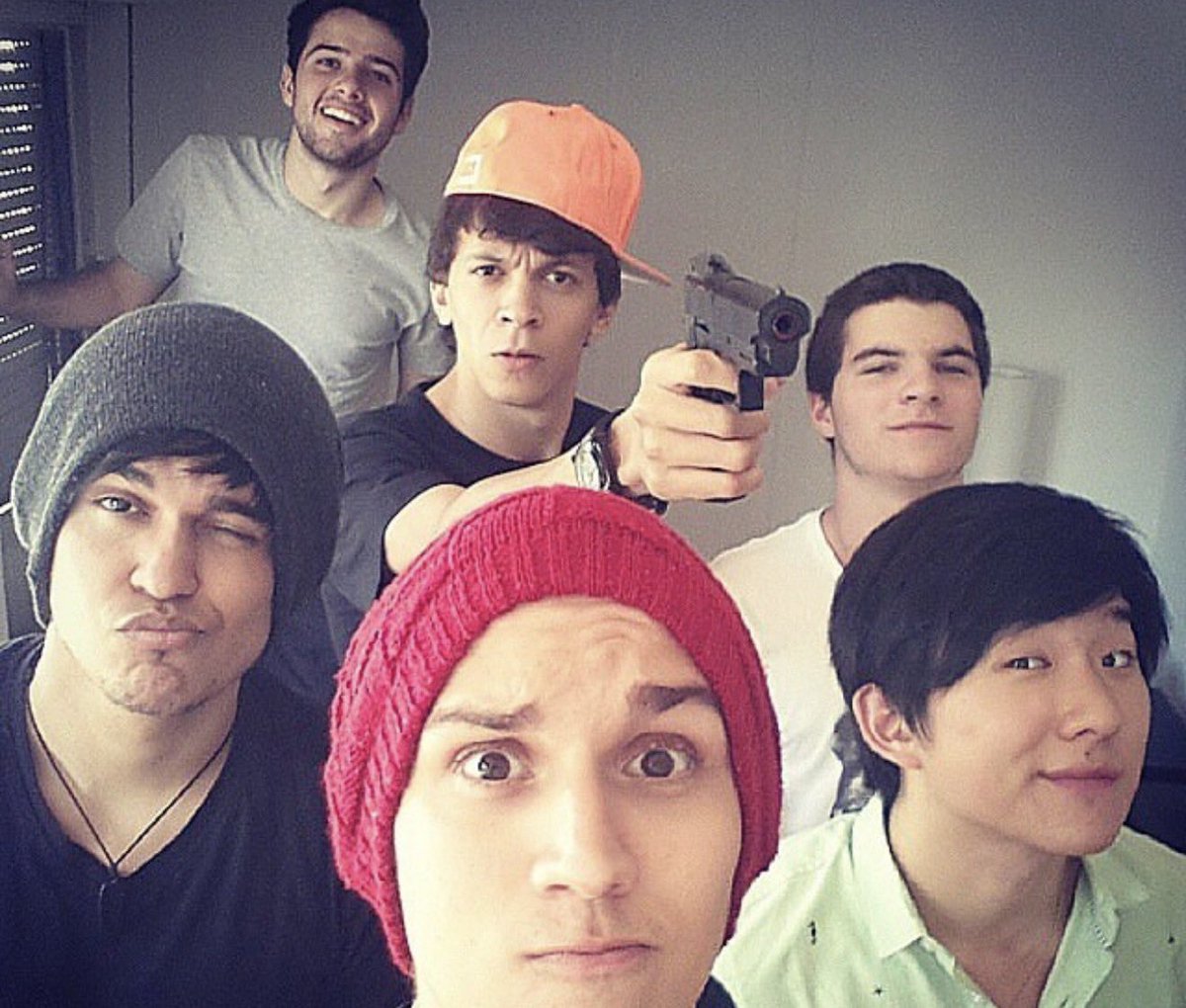 gustastockler's tweet image. 2016 foi uma porrada né? QUE EPOCA BOA!