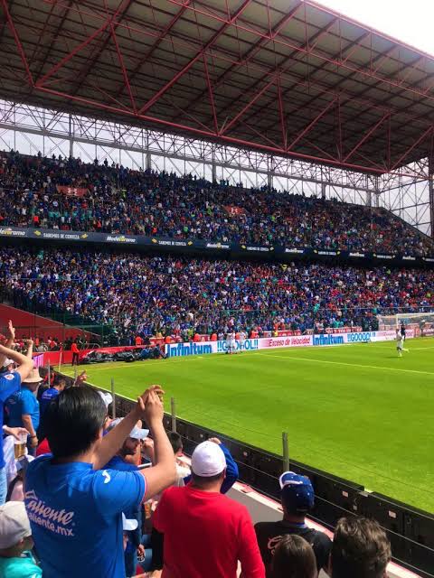 Sangre Azul tweet media