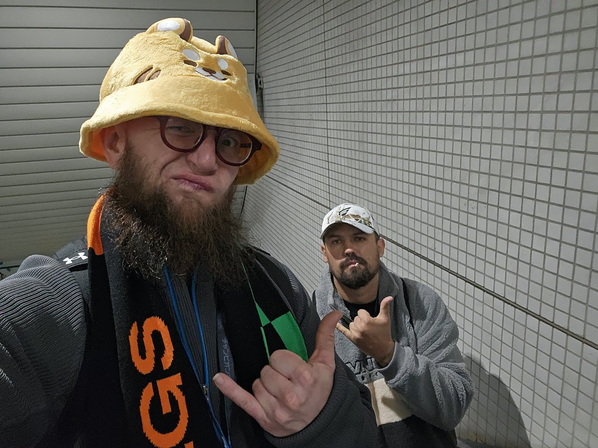 🎙Cue🎙 tweet media