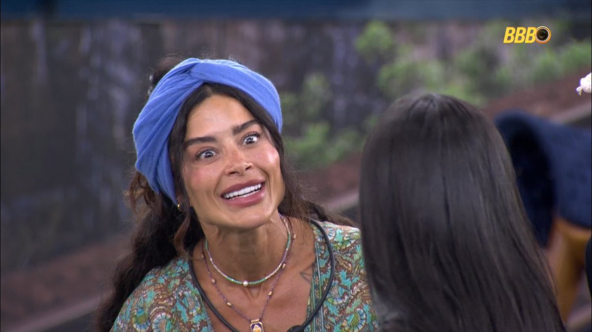 peppipets's tweet image. Parem de fazer bichectomia, parem de preenchimento labial, parem de veganismo good vibes pomba da paz