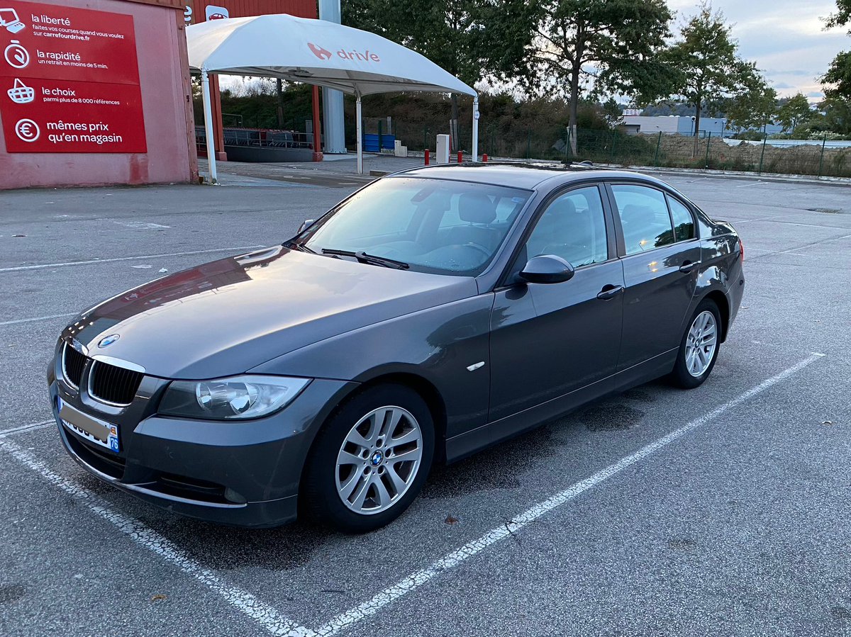 galaktion__'s tweet image. À l’époque Barcelone-Rouen (1200km) un seul plein avec une 318d que j’avais acheter 1.7k€ 😅