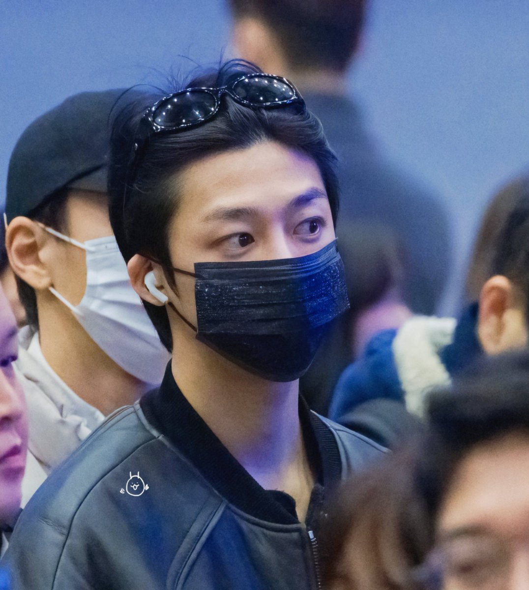 MX_S2_IM's tweet photo. 260117 ✈️

🐍

#형원
#몬스타엑스 #MONSTA_X #MONSTAX
@OfficialMonstaX https://t.co/ace0vbBq0z