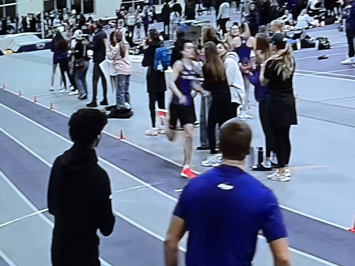 Derek Burnstad tweet media