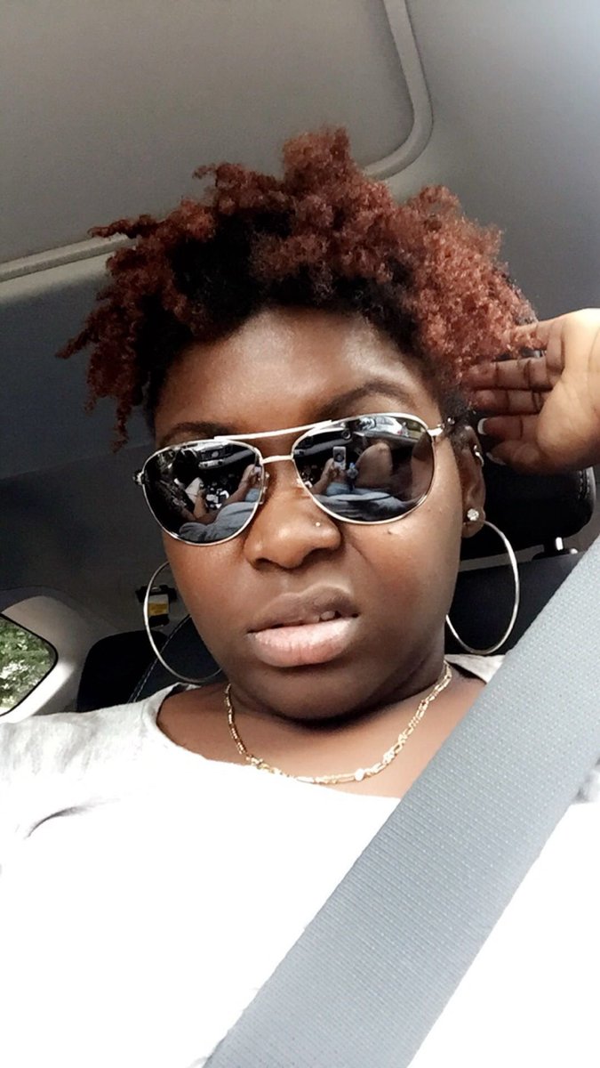 Tinarsjn's tweet image. Mwen an de mil sèz 🌚