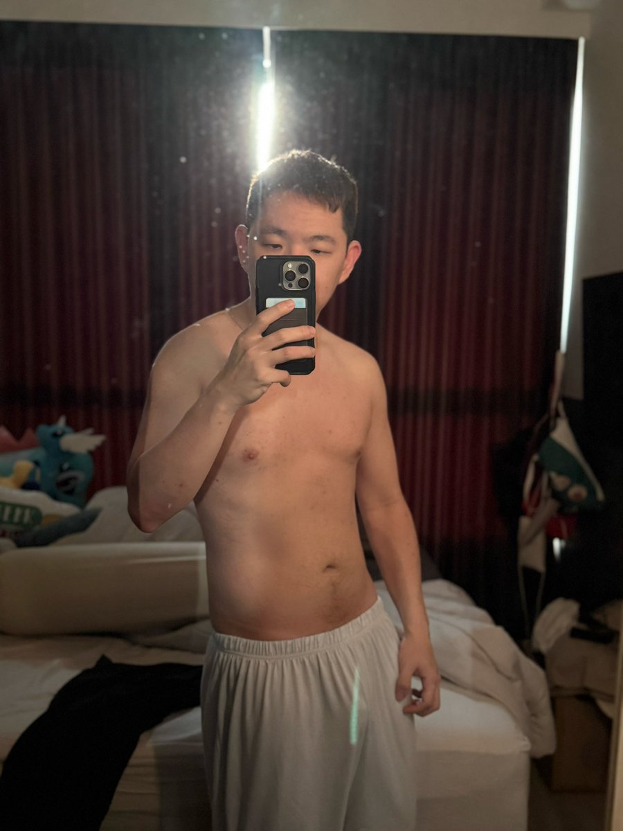 oneonefivefour's tweet image. Lean when I stand
Thicc when I sit
Which is your pick?