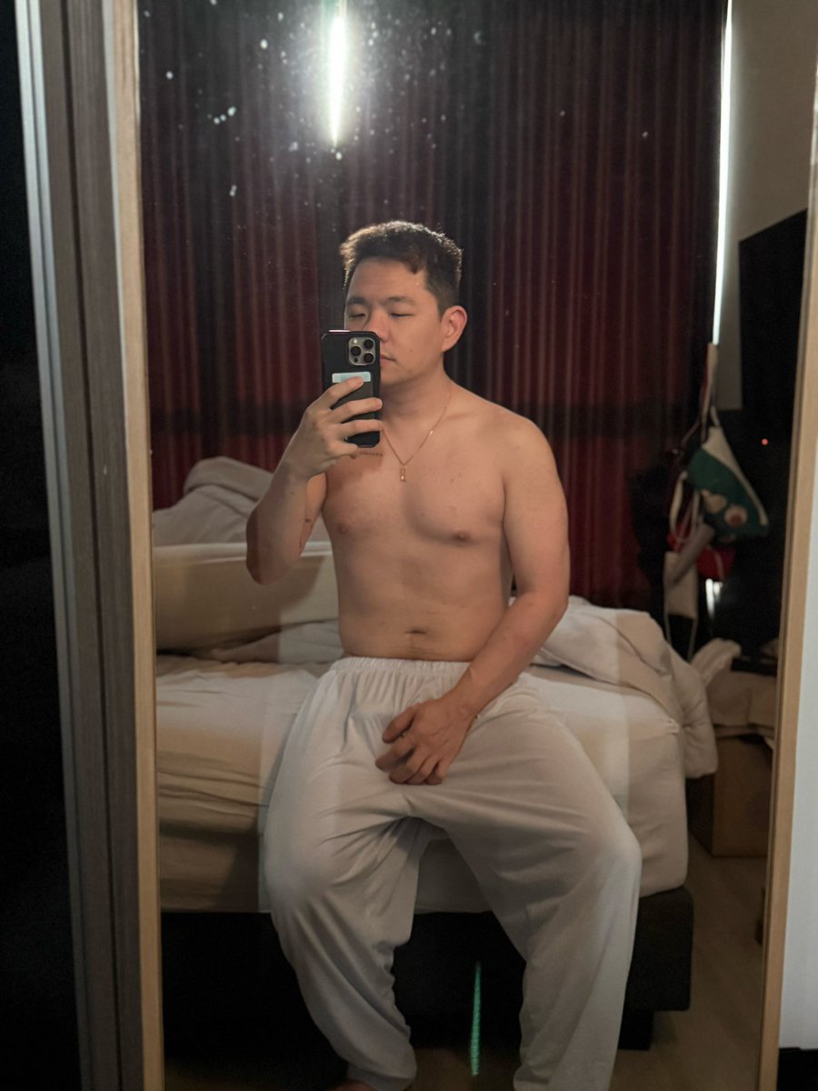 oneonefivefour's tweet image. Lean when I stand
Thicc when I sit
Which is your pick?