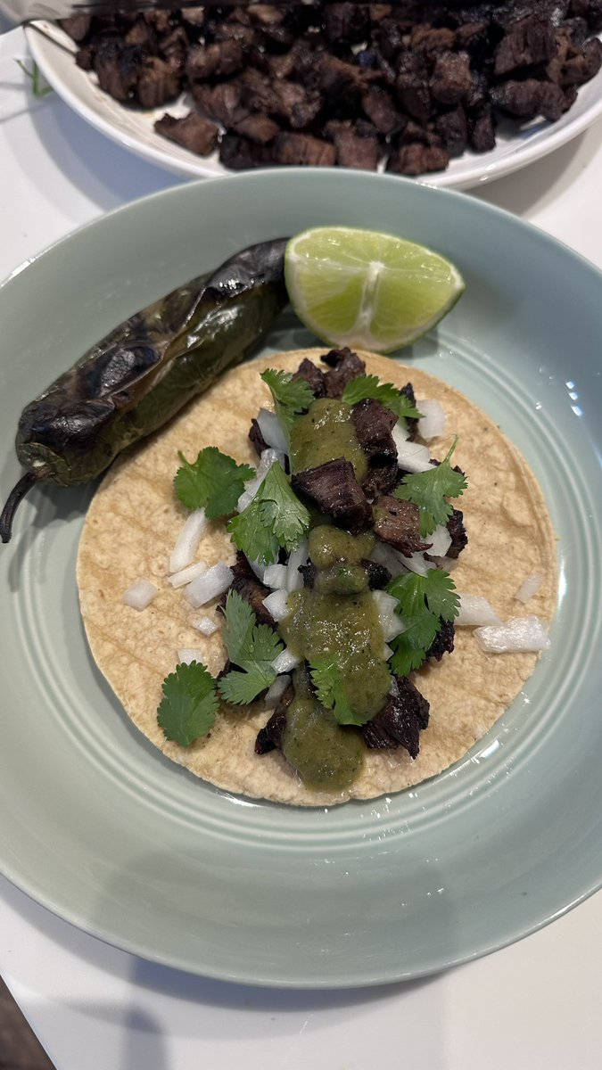 RachelL11179070's tweet image. 홈메이드타코/홈메이드살사 🌮 #tacos