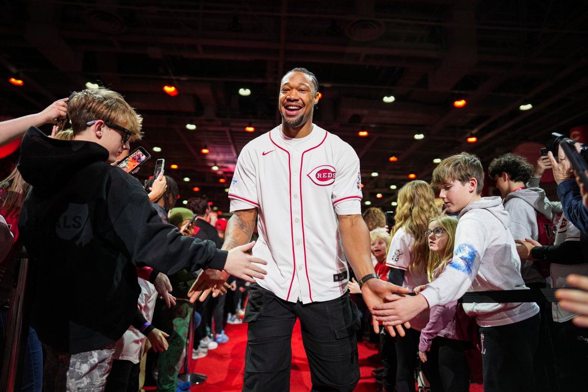 The boys are back‼️
#Redsfest