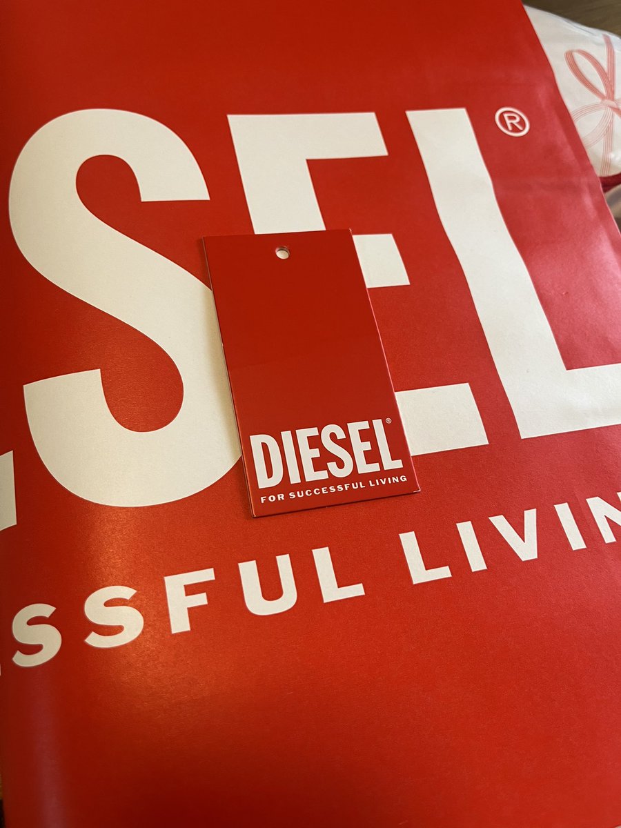 chara901yu's tweet photo. DIESELのパンツ新調👖

#2026
#DIESEL https://t.co/MZ8la4sDz7