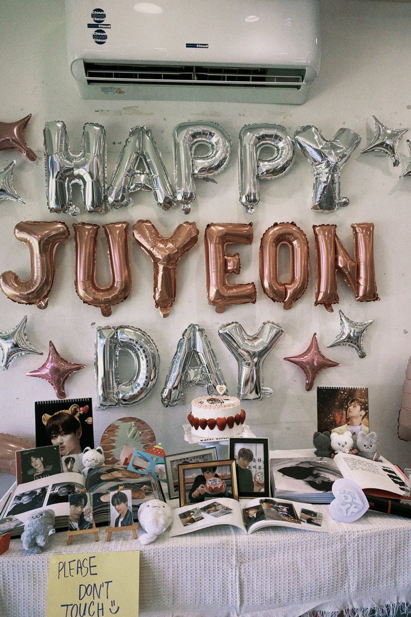here for happy juyeon day 🩷🩵#REMINISCEBYJUYEON #TEAMJUYEON