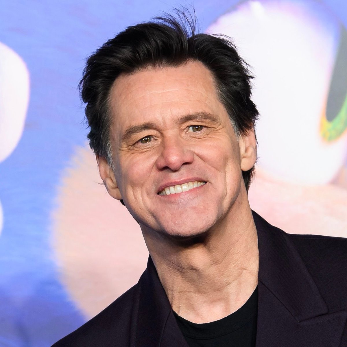 PopCrave's tweet image. Happy 64th birthday to the hilarious Jim Carrey.