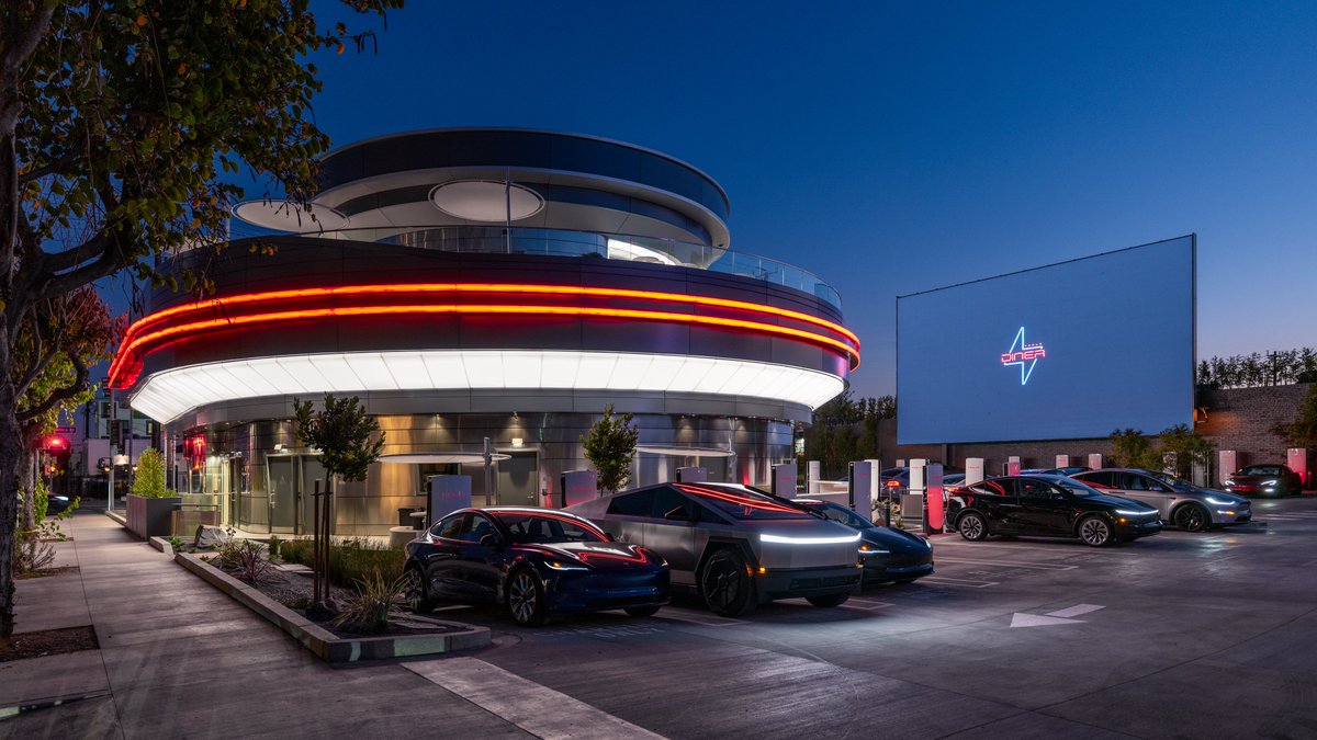 TeslaCharging's tweet image. The Tesla Diner is our highest usage Supercharger in the world, already delivering 43k sessions or 1.5 GWh each month