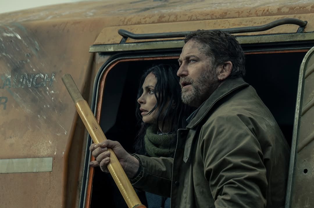 #Greenland2 — หนังเอาตัวรอดโลกน้ำแข็งที่ดูได้เพลินๆ เจอร์ราร์ด บัตเลอร์พาครอบครัวลุยยุโรปที่ล่มสลาย มีซีนหนีตายให้ลุ้นระทึกใจเต้นเป็นระยะ แต่เนื้อหาโดยรวมออกแนวสูตรสำเร็จเดาทางง่ายไปหน่อย ไม่ได้กดดันขั้นสุดแต่ก็มีความสนุกในระดับที่ดูแก้ขัดได้สำหรับคอหนังแนวนี้ #movietwit