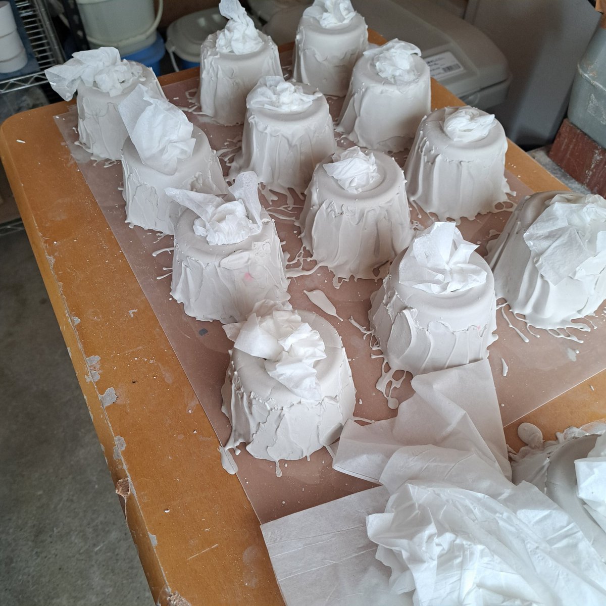 やはり前回の焼成は失敗してしまった。
しかし、めげずにチャレンジ。
課題が解っているだけに、やれるだけやらないと。