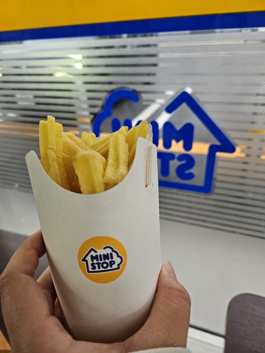 かなっち tweet media