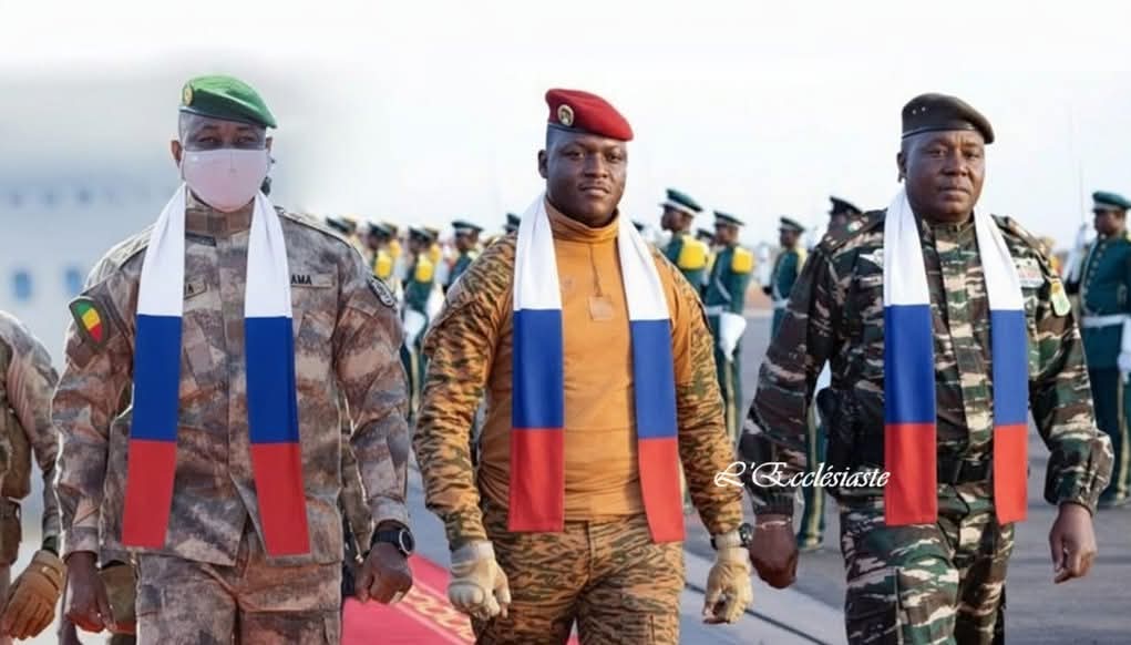 L'#AES a bloqué les médias Occidentaux : BBC France24, RFI, LCI, Jeune Afrique, TV5... Mais eux-mêmes utilisent les réseaux sociaux américains, Facebook et Twitter. #Mali #Niger #Burkina