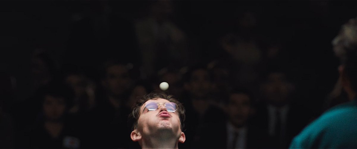 screenscaps's tweet image. marty supreme (2025) dir. josh safdie