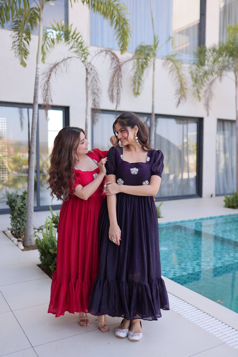EvaVastra's tweet photo. Royal Elegance in Every Flare | Premium Designer Gown

SKU: - EVA-001224.0558545
BEST OFFERS PRICE: DM
✍️ Book Order WhatsApp 9601619717 for more. | DM to order!

#DesignerGown
#PremiumGownCollection #FendiSilkGown #BeadsEmbroidery #PartyWearGown #FestiveWear2026 #EthnicGlam https://t.co/ukkDdfHCeQ