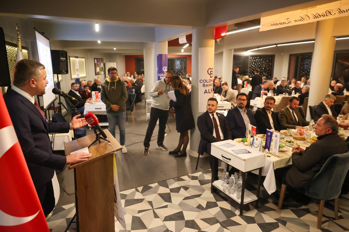 demokratgundem's tweet image. "Buca’yı birlikte dönüştüreceğiz!" ✨

Buca Belediye Başkanı @gorkemdumanbuca , BUMİDER üyeleriyle buluştu

 ✅ Öngörülebilir belediyecilik anlayışı
✅ Ruhsat ve imar süreçlerinde şeffaflık
✅ Vatandaş rızası ve sosyal donatı önceliği

DETAYLAR LİNKTE👇 

demokratgundem.com/bucada-kentsel……