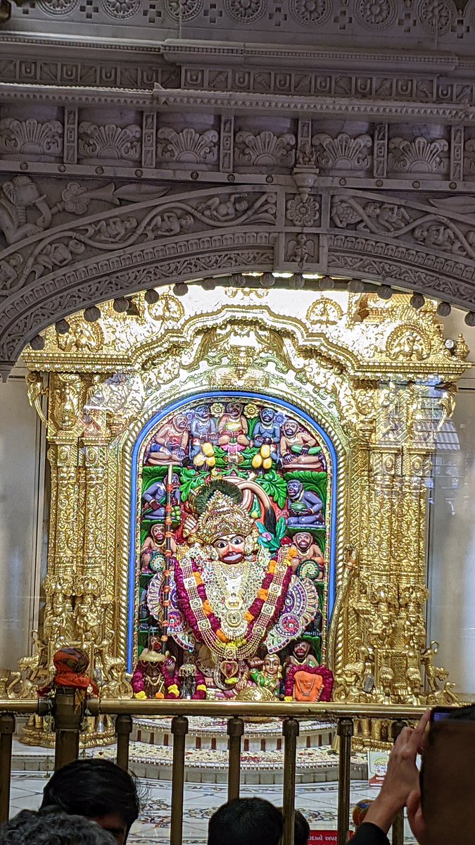 आज हमें गुजरात के सारंगपुर हनुमान मंदिर के दर्शन करने का सौभाग्य प्राप्त हुआ। भगवान सारंगपुर हनुमान जी का आशीर्वाद आप सभी पर सदैव बना रहे..!