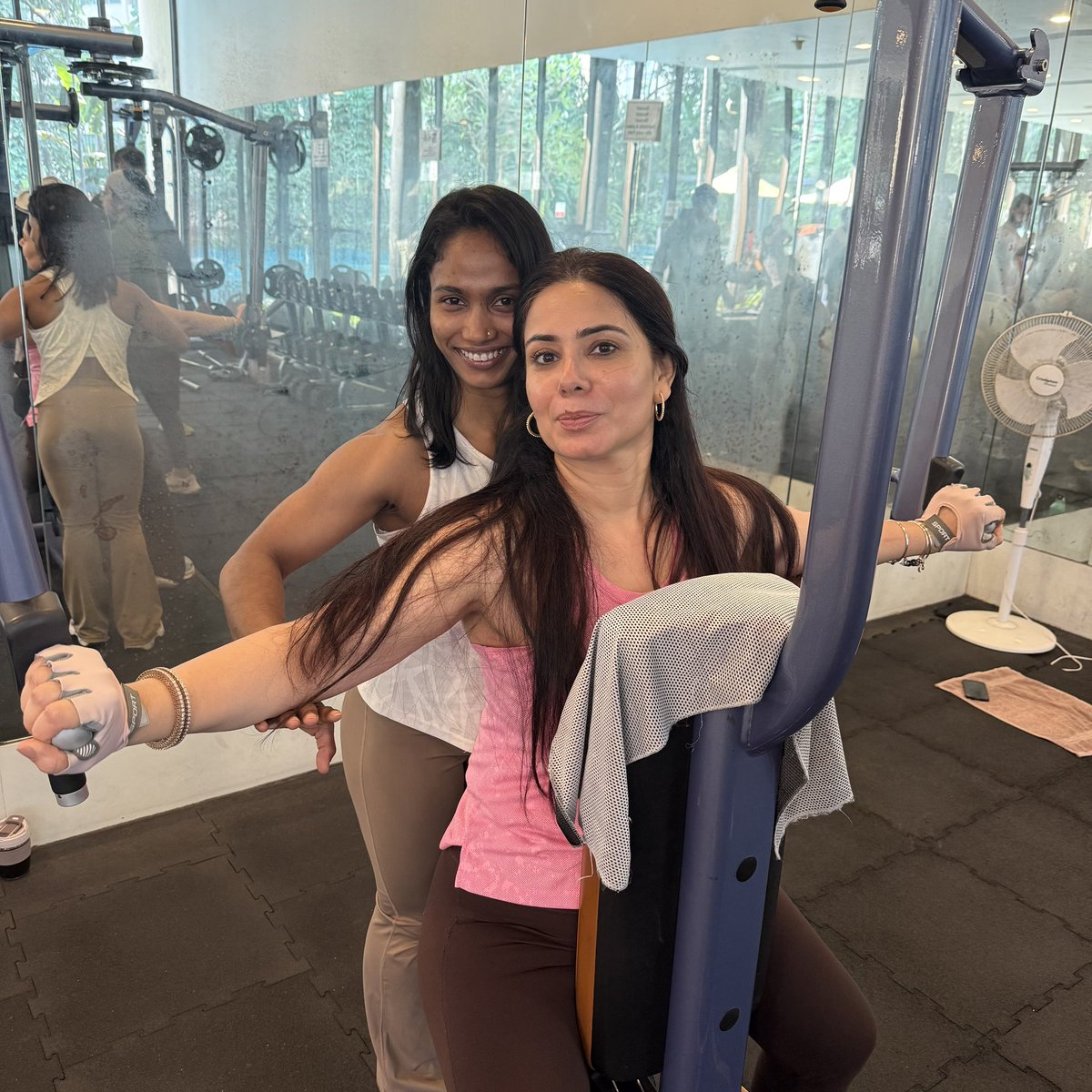 DeeptaNagpal's tweet photo. This young lady is my grill machine ;) 
Getting warmed up before the grill at work starts!  #SaturdayThings https://t.co/vWeox0XLCI