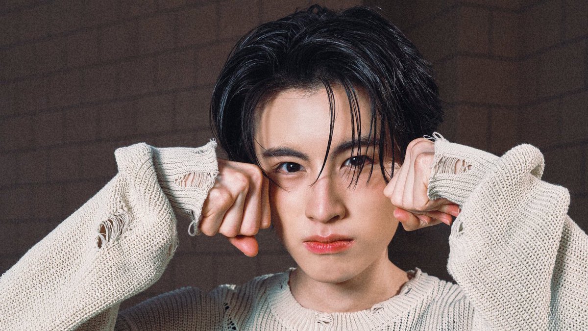 IDEAZONETIMER's tweet image. You make me So Blue 💙 เอหงึ~ 

#AAashirakorn  
#BUS_SoBlue_MemberPhoto
#BUS_SoBlue